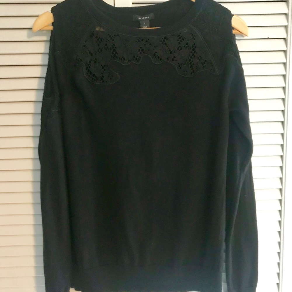 Halogen cold shoulder top